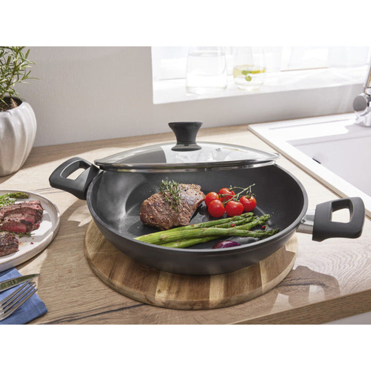 Ernesto Aluminium Serving Pan with Glass Lid 28 cm, Black